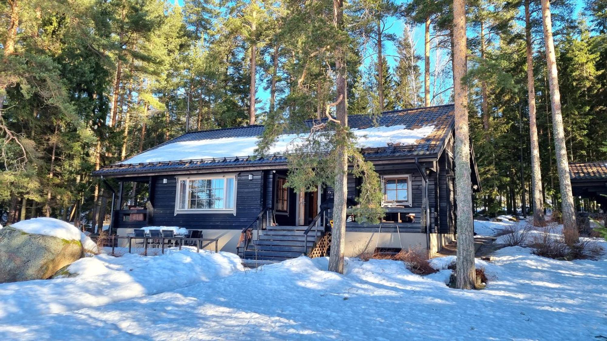 Skitunaes Villa Pyhtaa